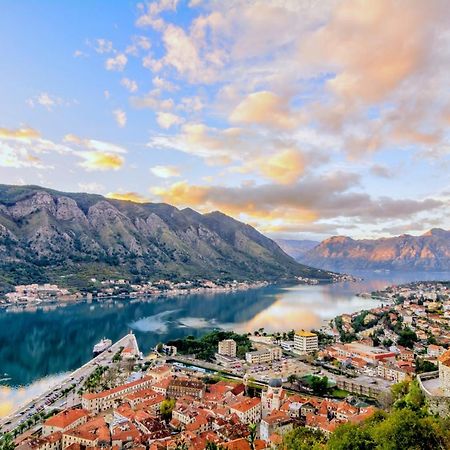 Old Town Homestel Kotor Dış mekan fotoğraf